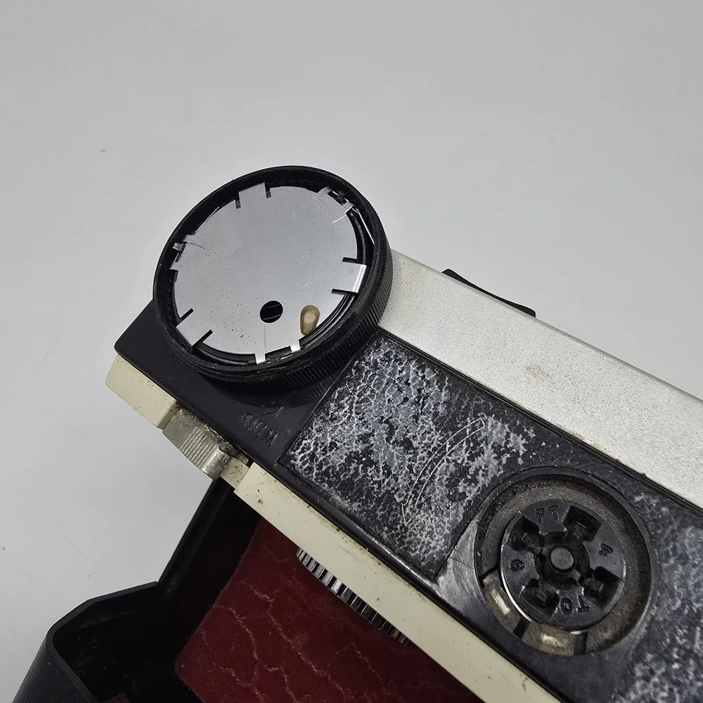 Vintage 1960's Kodak‎ Instamatic 154 Film Camera In Flip Case For Parts Untested